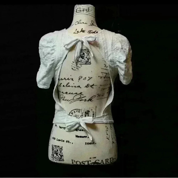 FREE PEOPLE Open Back tie ADORABLE White Top size XS Eyelet detail Fairycore - Picture 6 of 12